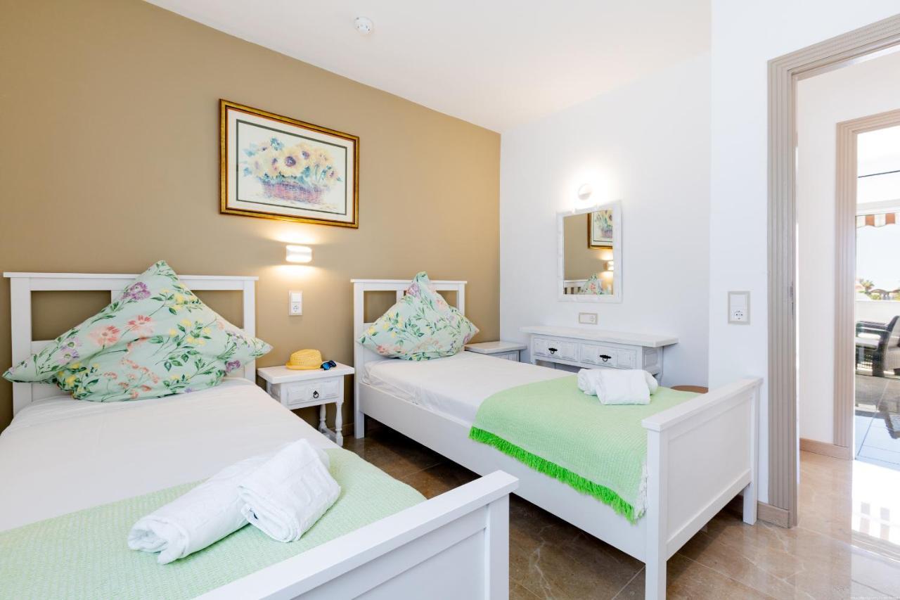 Las FLORITAS 80 Terrace&Swimming Pool Playa de las Americas  Esterno foto