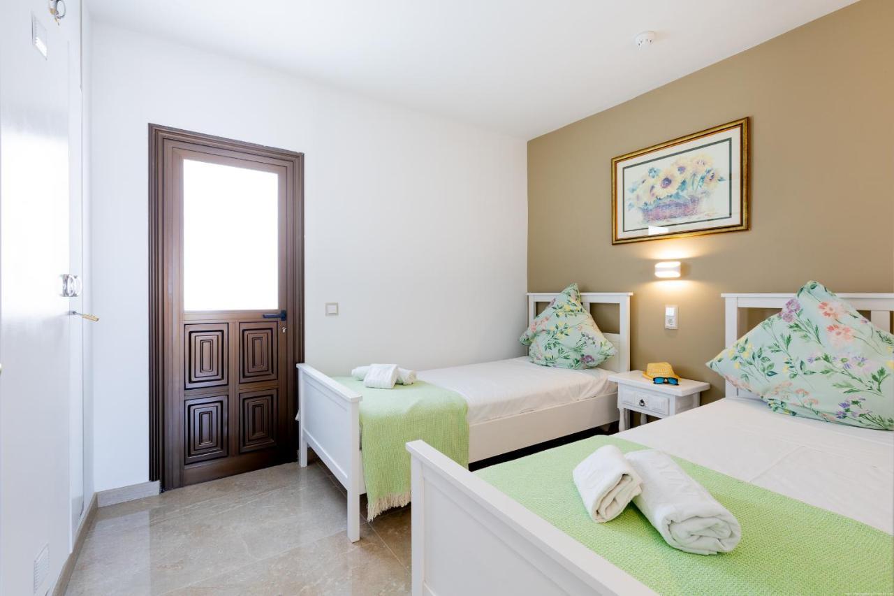 Las FLORITAS 80 Terrace&Swimming Pool Playa de las Americas  Esterno foto
