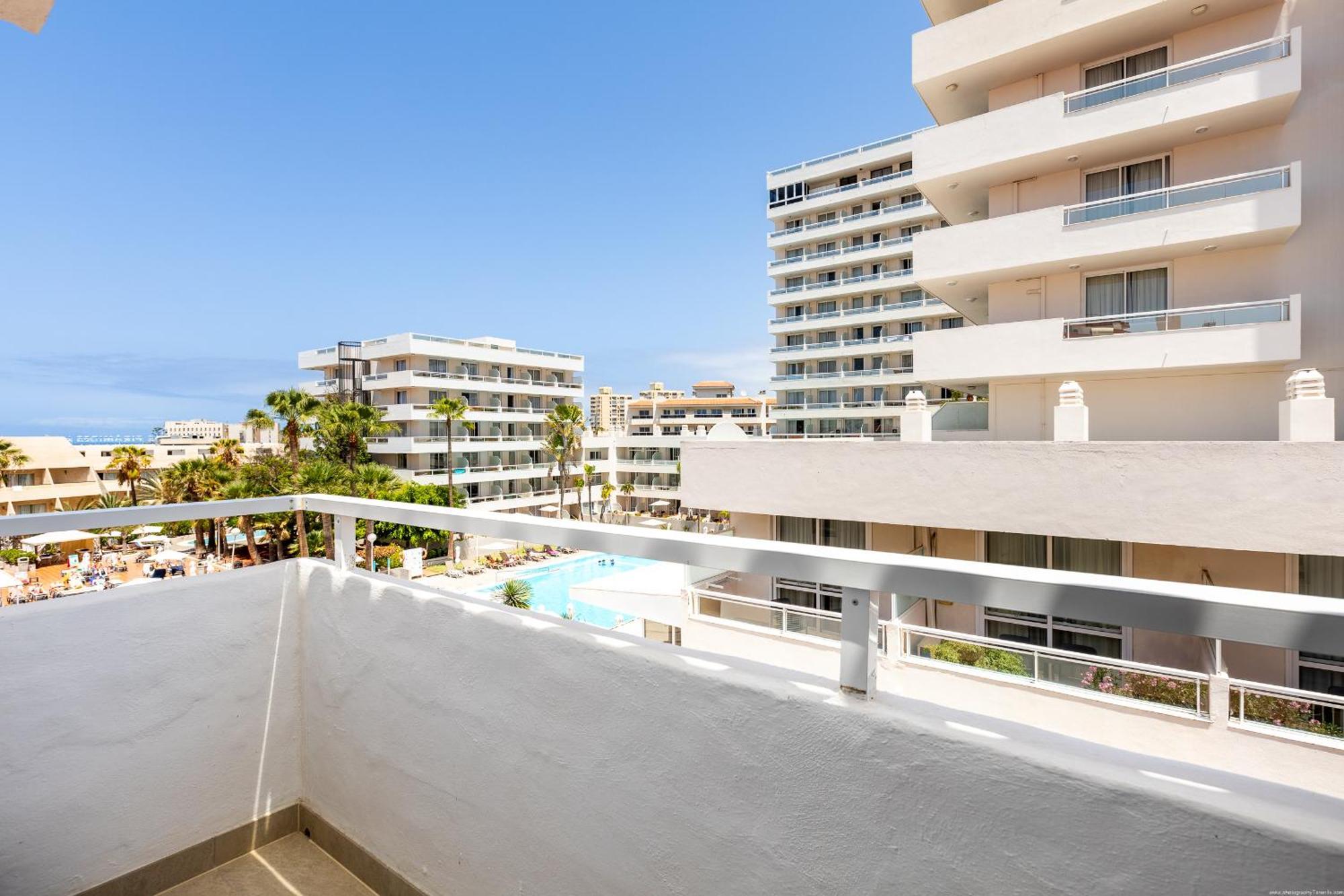 Las FLORITAS 80 Terrace&Swimming Pool Playa de las Americas  Esterno foto